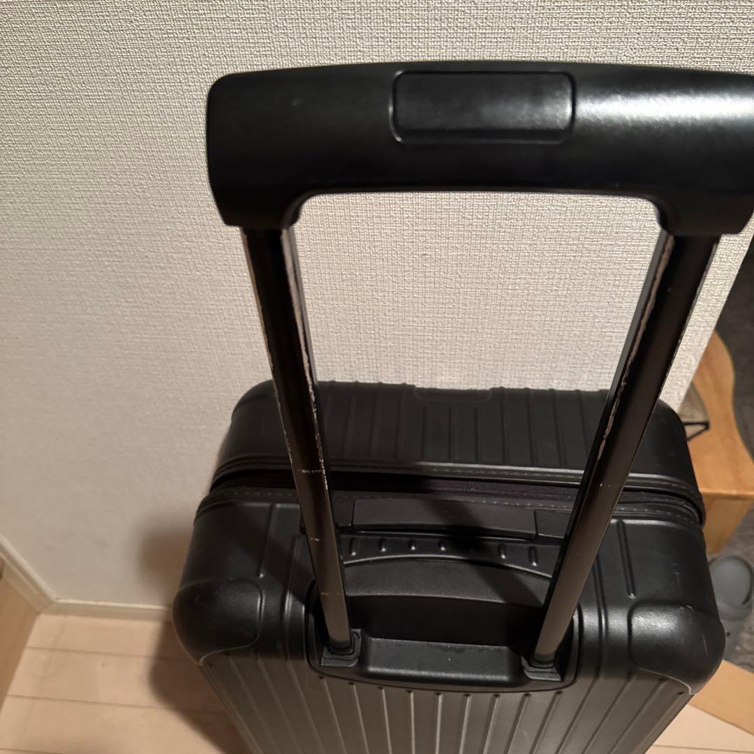 リモワ　キャリーケース　64l ? e-tag