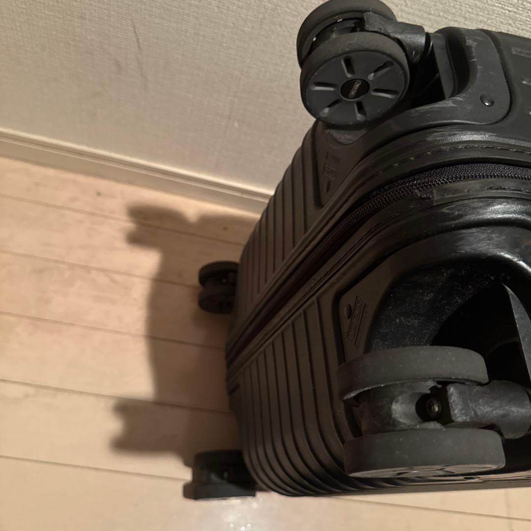 リモワ　キャリーケース　64l ? e-tag