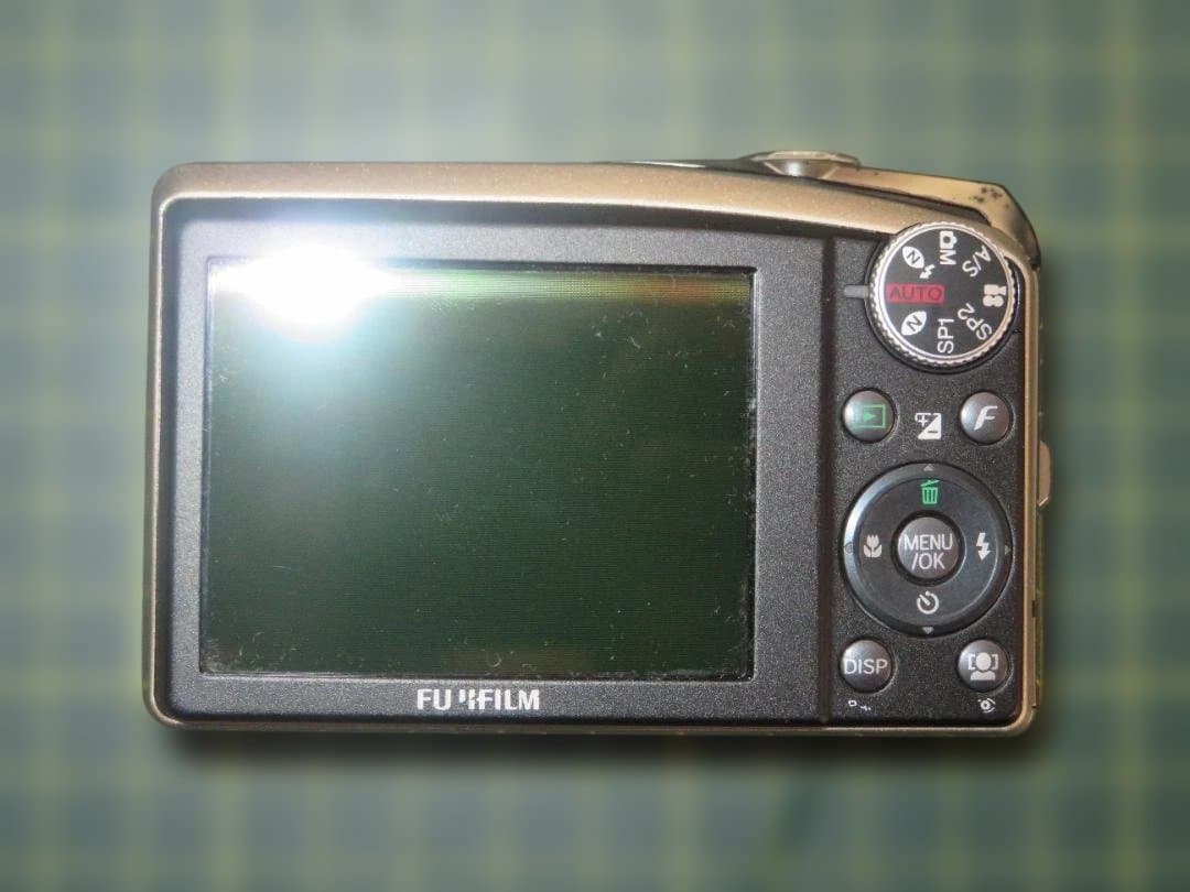 タイムセール価格【（通電確認）ジャンク品】FinePix F50fd