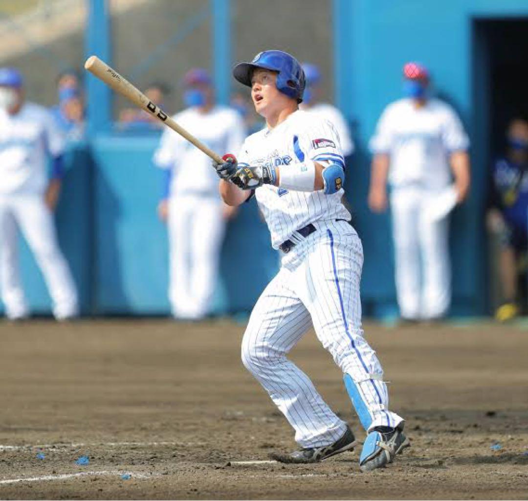 DeNA 牧秀悟 #2　バット NPBマーク 支給品　実使用　シュアプレイ