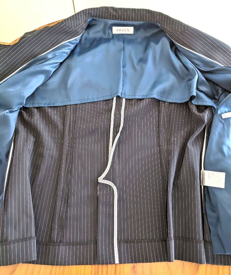 【極美品】大きいサイズ☆GRACY ネイビー ストライプ スーツ