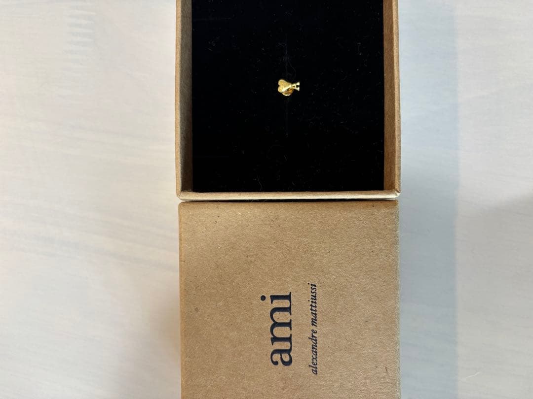 ま*様 AMI PARIS ゴールド 片耳用ピアス