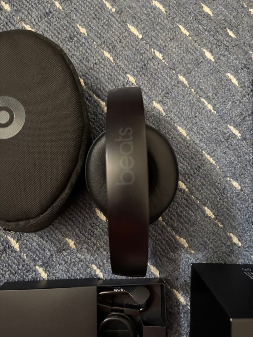 【美品】Beats Solo3 ワイヤレスヘッドホン ブラック