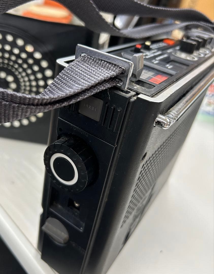 ナショナルパナソニッククーガー　ラジオ　RF1150 ジャンク