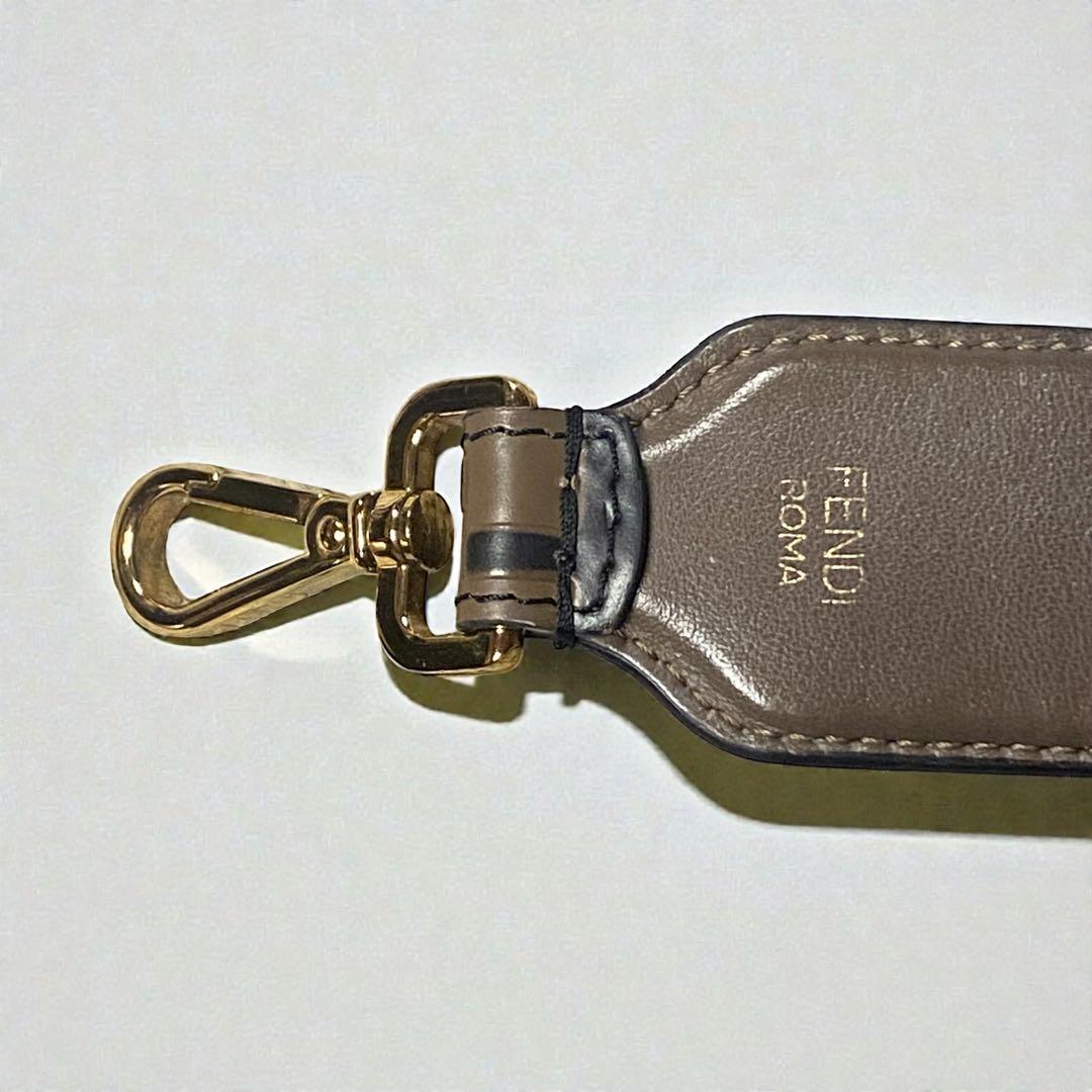 美品＊FENDI ストラップ・ユー・ミニ＊FFロゴ Zucca レザー 茶x黒