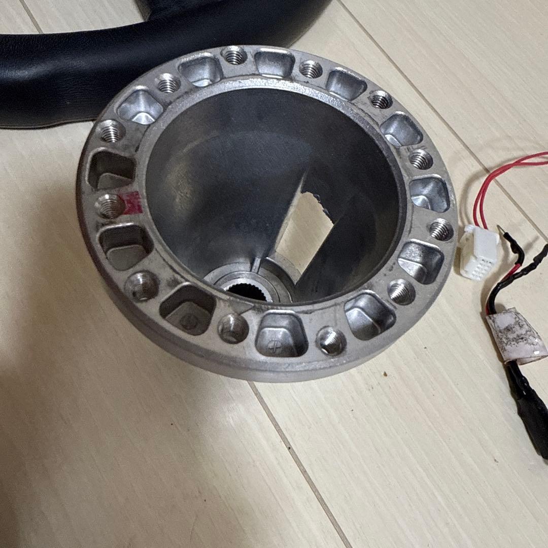 personal ナルディ　ステアリング　中古品　ボスセット　レガシィBR9