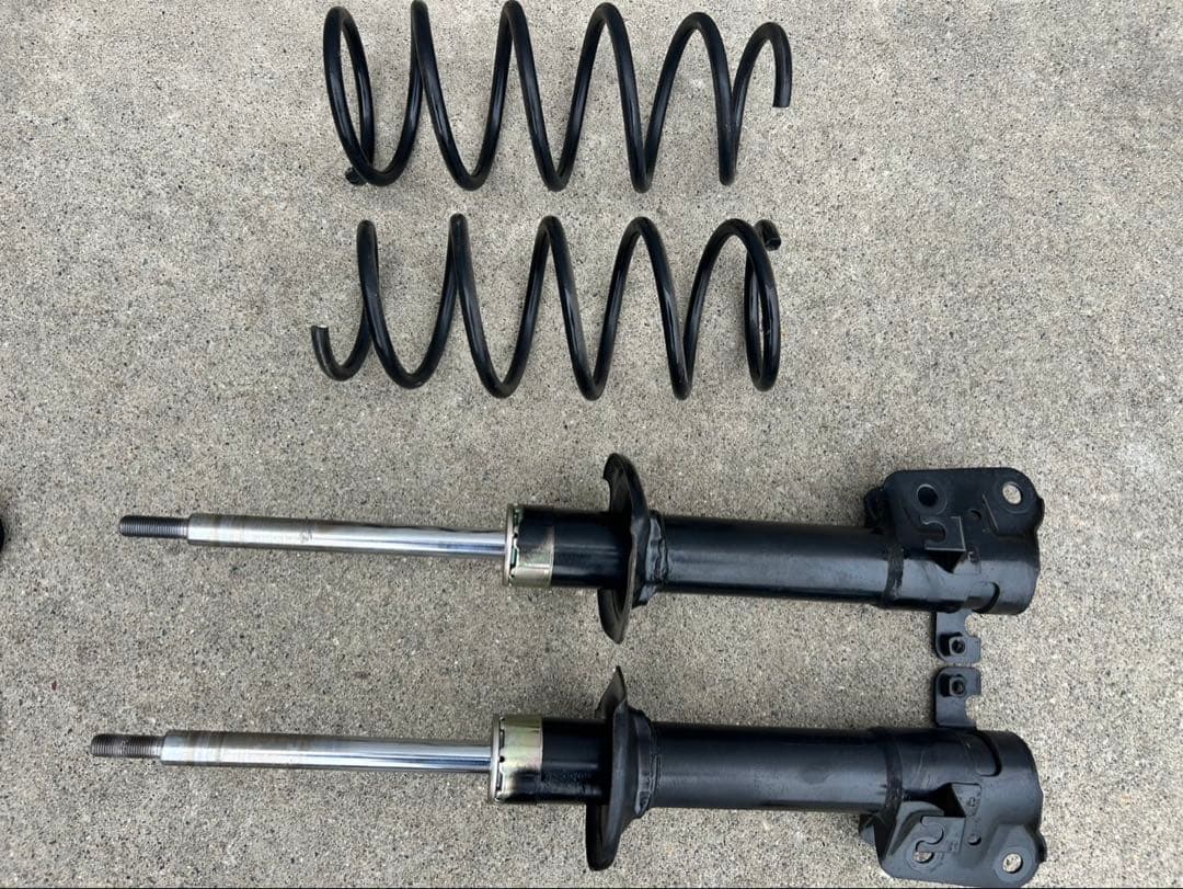 スズキ　アルトＦ(HA36S) 純正サスペンション　前後セット