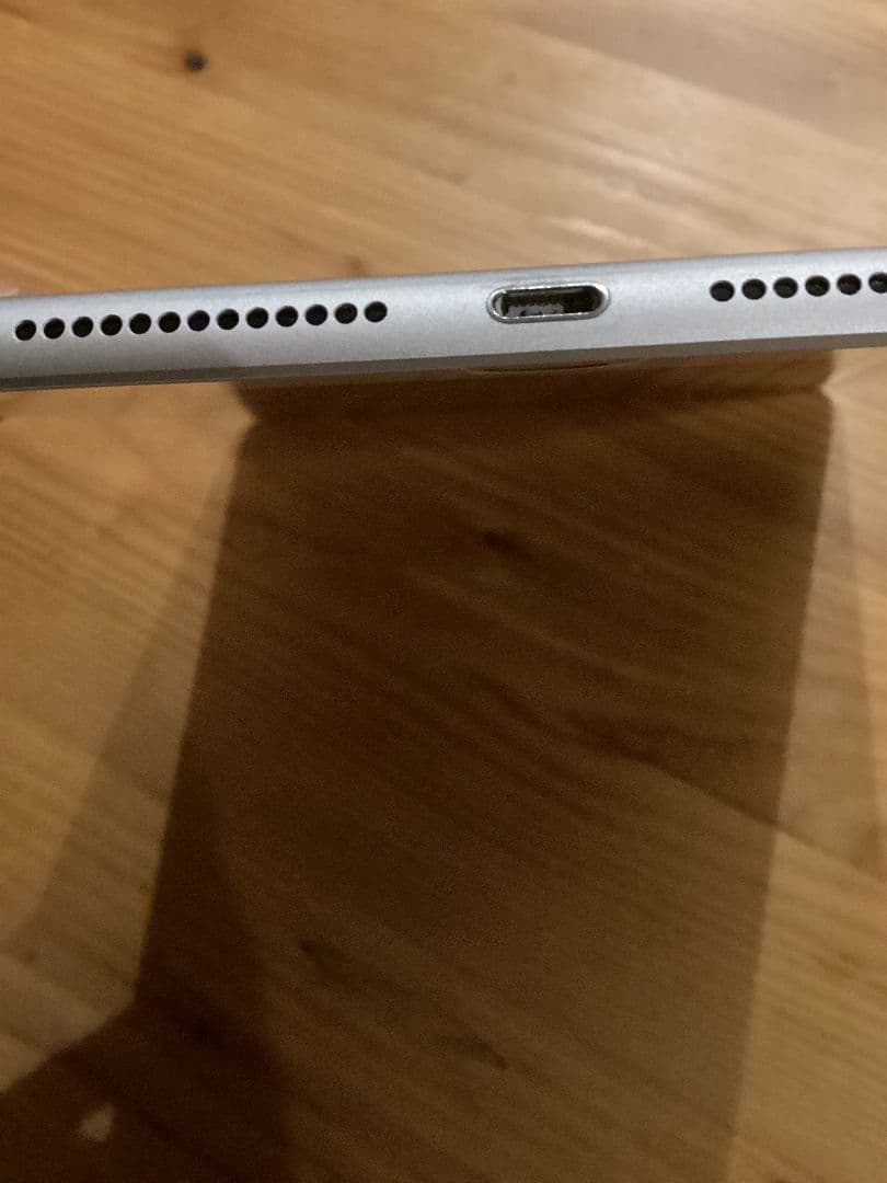 美品‼️iPad 8 　第８世代　128GB Wi-Fi