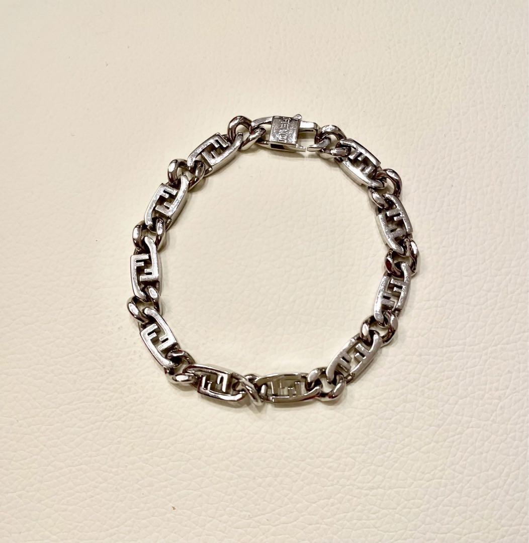 Fendi ブレスレット　Mサイズ