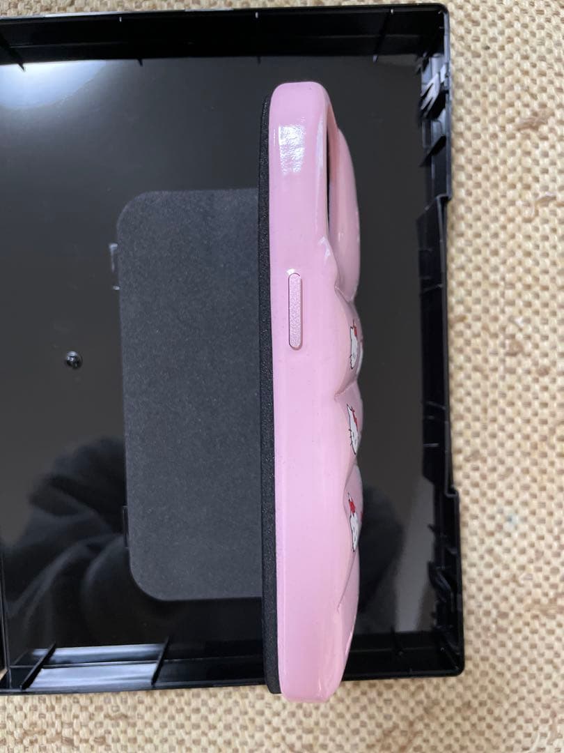 Urban Sophistication×HelloKitty iPhone17