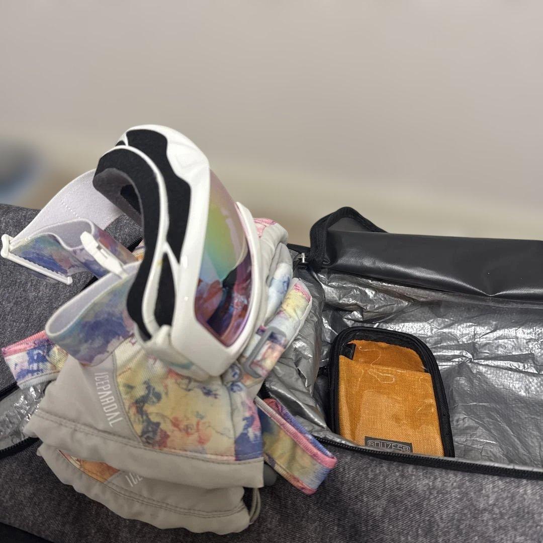 スノーボード板　ビンディング　ブーツ　ボードカバー４点セット