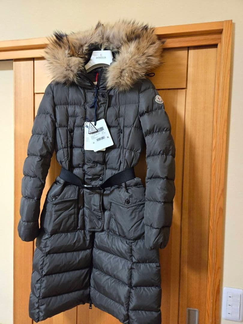 あ*ん様 オークション‼️　タグ付き美品　46万タグ付　モンクレール　KCHLO