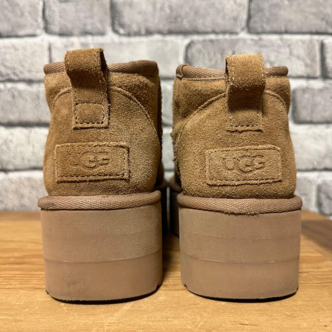 靴 UGG W CLASSIC ULTRA MINI PLATFORM 25cm