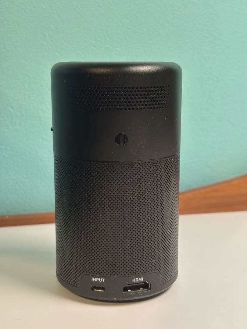 極美品　Anker Nebula Capsule D4111プロジェクター