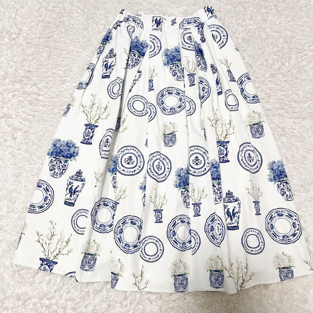 2023 セブンテン 陶器プリント 花柄スカート 陶器 水彩タッチブルーホワイト