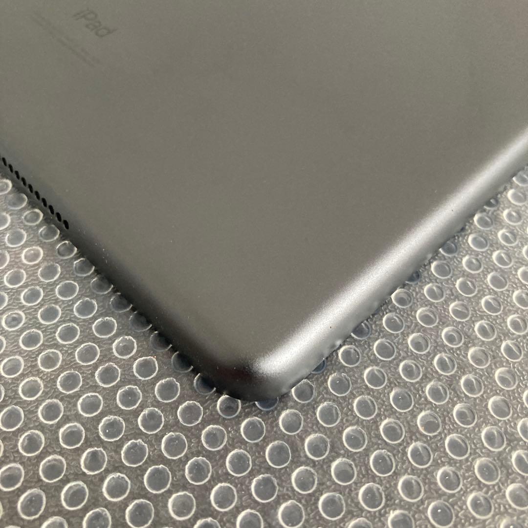 3033【早い者勝ち】iPad7 第7世代 32GB WIFIモデル☆