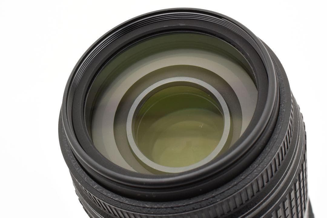 美品Nikon AF-S DX55-300mm F/4.5-5.6G ED VR