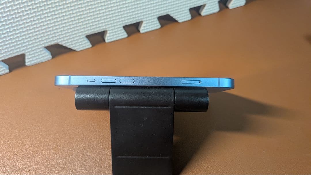 iphone 14 ブルー　美品