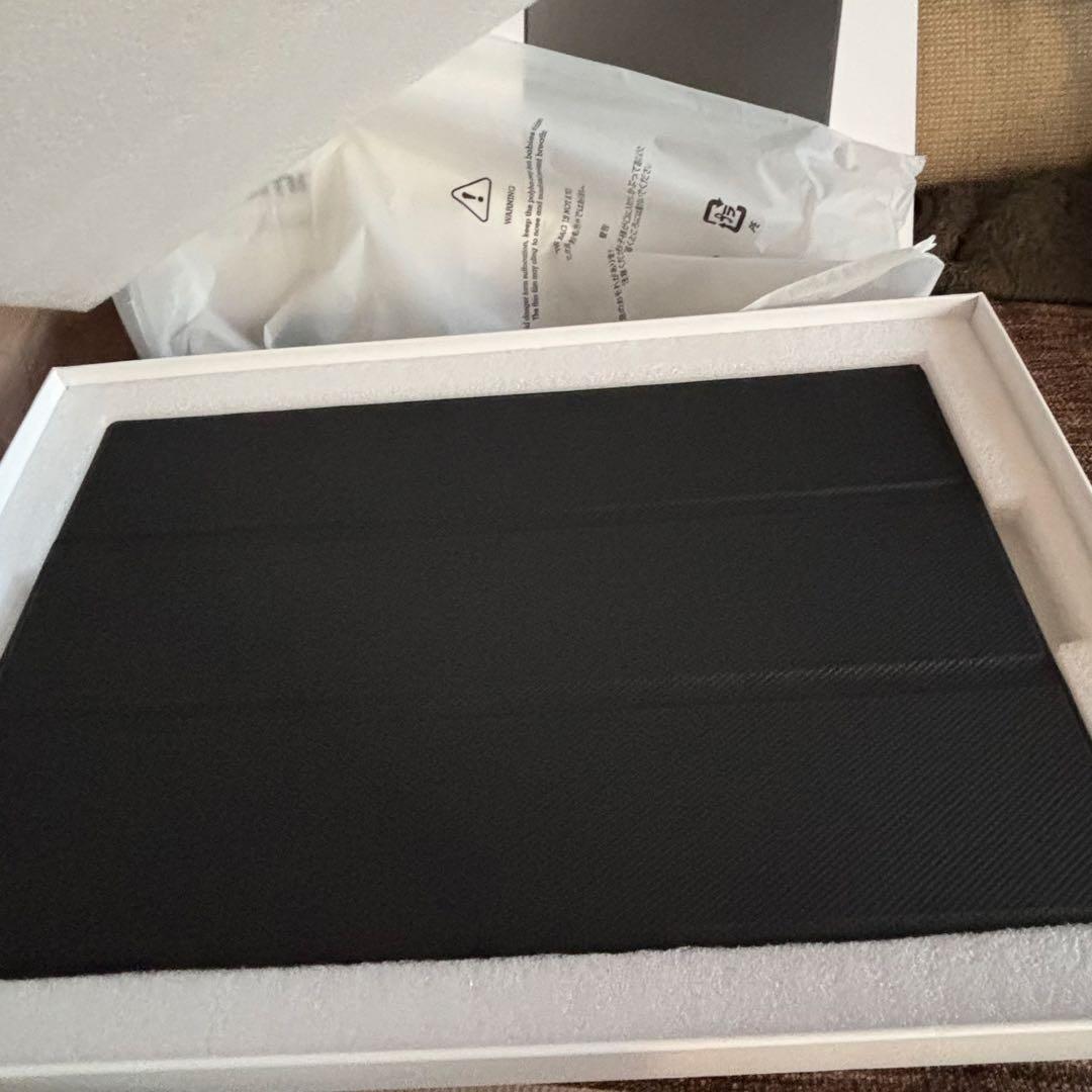 アイリスオーヤマ　モバイルモニター　15.6インチ 2024年製