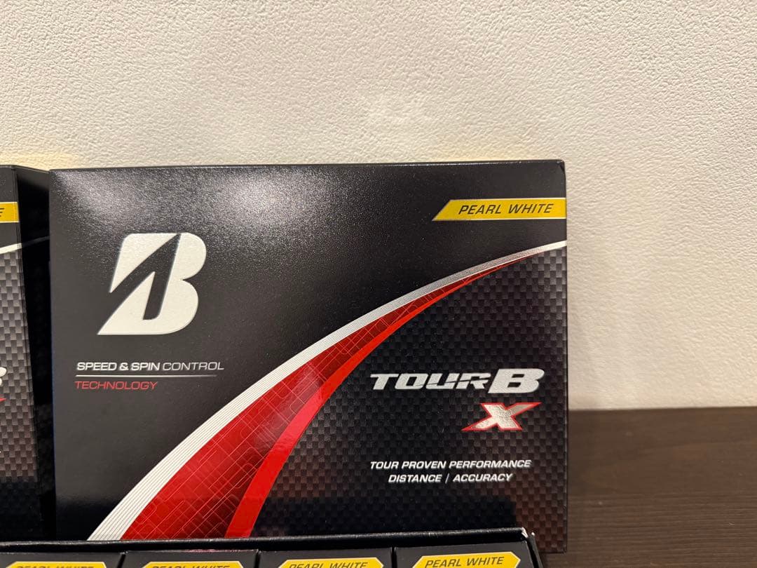 ブリヂストン TOUR B X ゴルフボール × 2