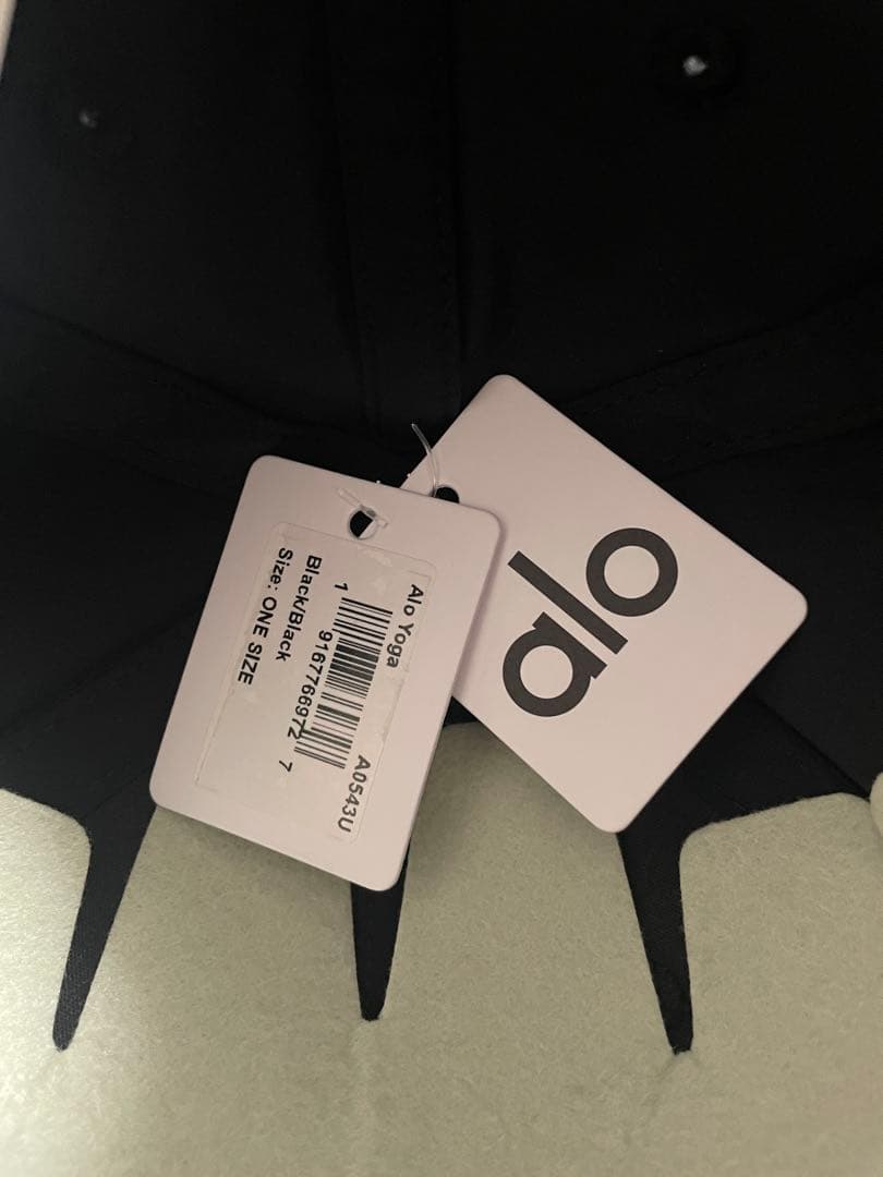 正規品 alo yoga キャップ 帽子 ブラック 新品　アロ ヨガ①