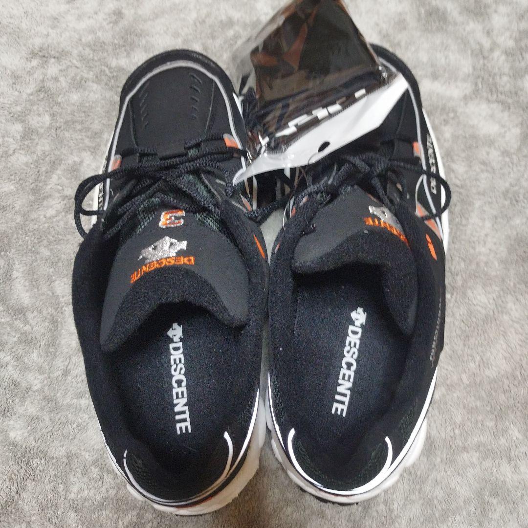 DESCENTE トレーニングシューズ ブラック/オレンジ