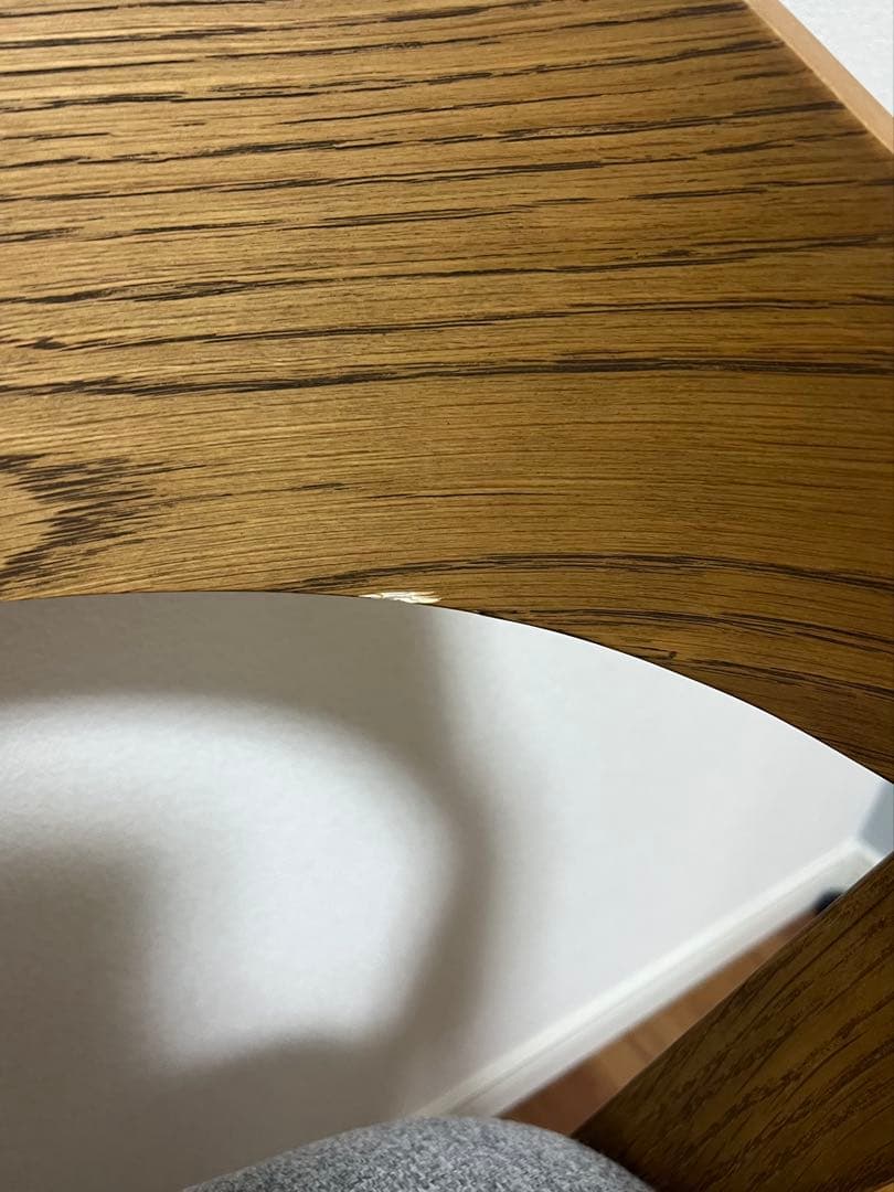 木製フレームのグレー布張り椅子(東京引き取り、搬送可能)