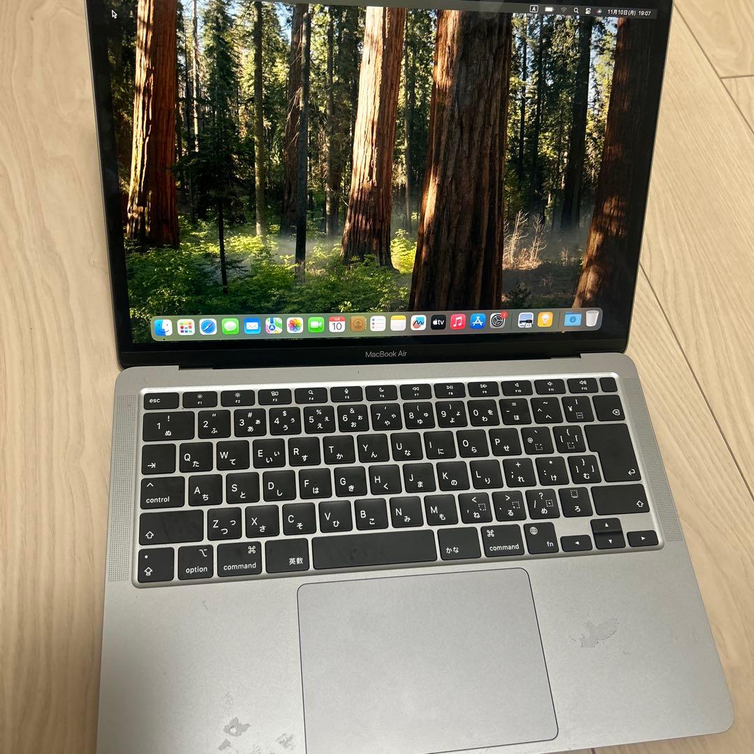 Apple MacBook Air (M1, 8GB, 13.3インチ)