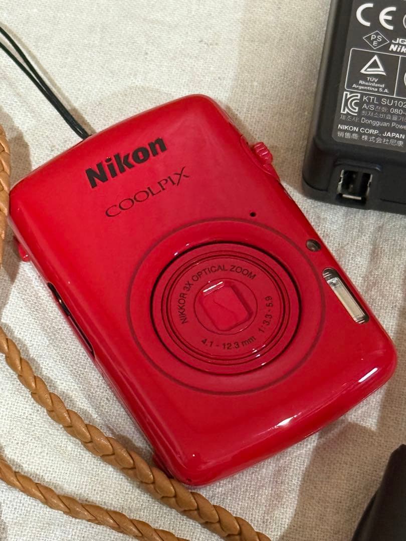 COOLPIX S01 RD NIKON デジタルカメラ