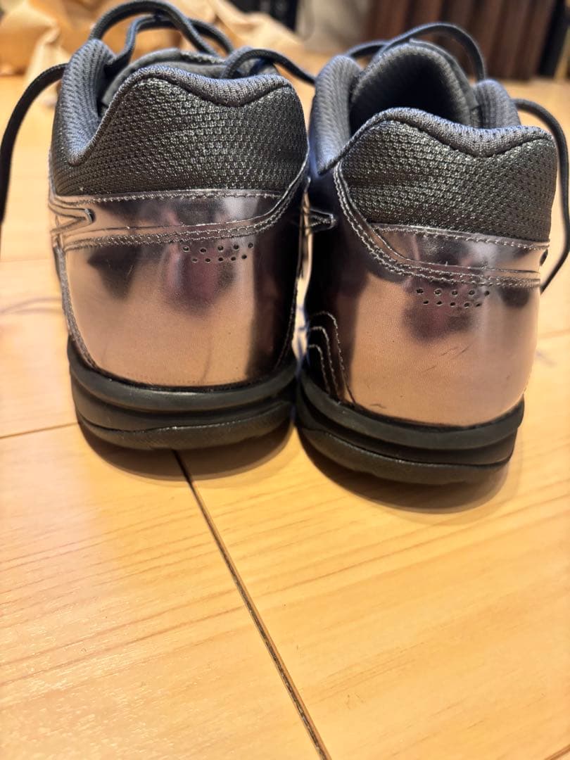 (美品)ナイキ ガト LV8 スニーカー