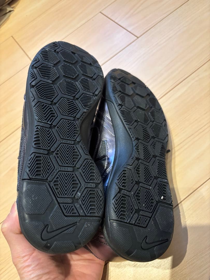 (美品)ナイキ ガト LV8 スニーカー