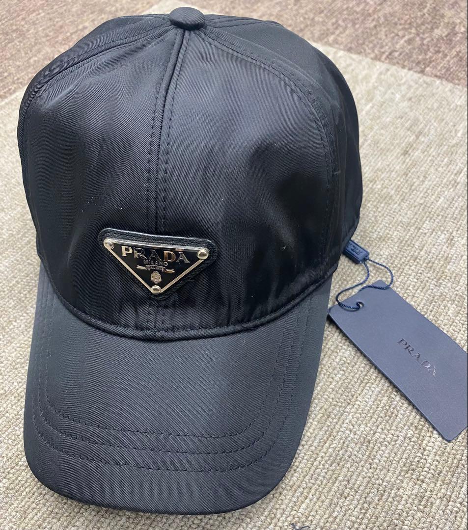 PRADA キャップ　ブラック