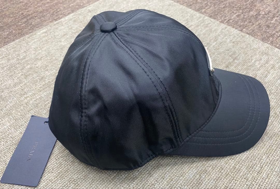 PRADA キャップ　ブラック