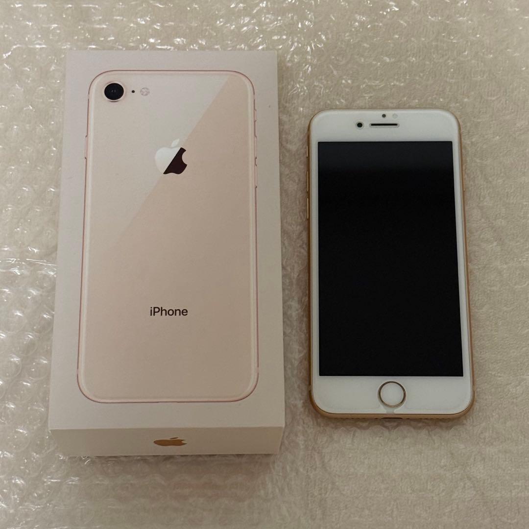 iPhone8　64GB ピンクゴールド auSIMロックあり