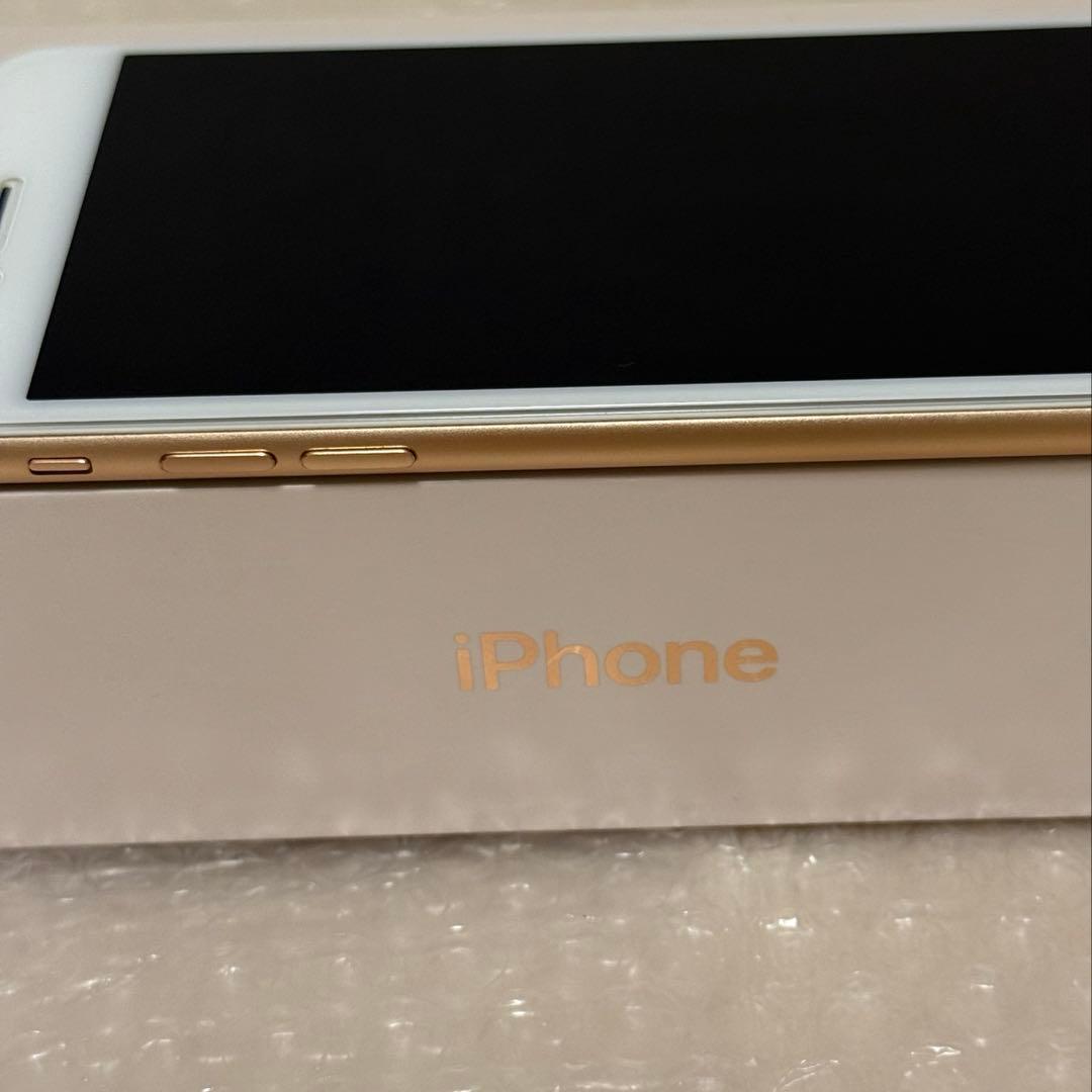iPhone8　64GB ピンクゴールド auSIMロックあり