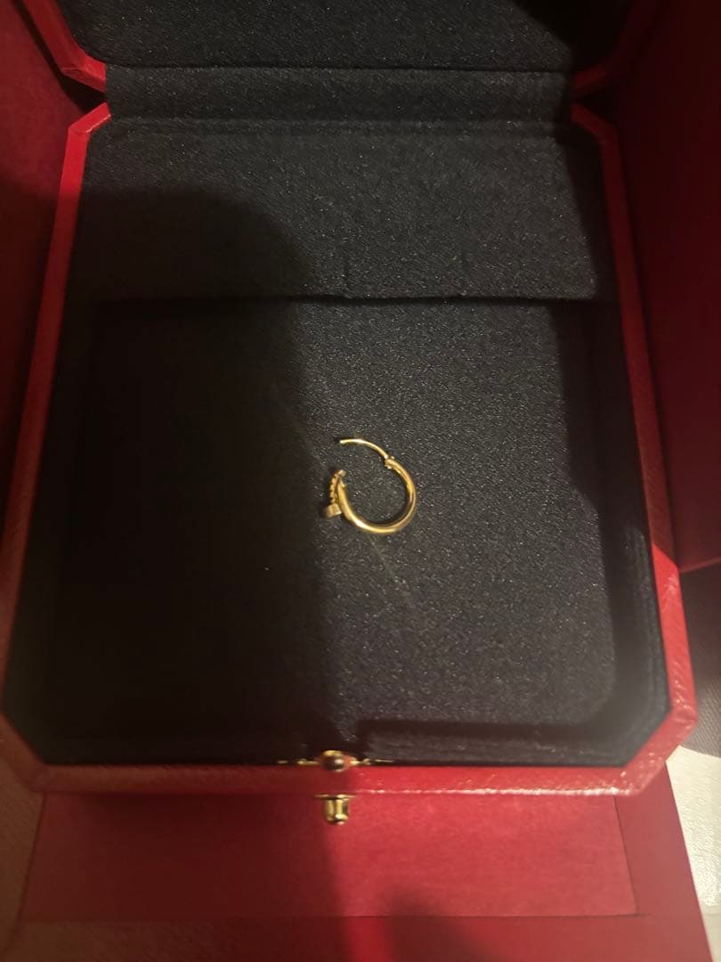 完売率高いYG❤︎❤︎新品❤︎カルティエジュスト アン クル シングルピアスミニモデル