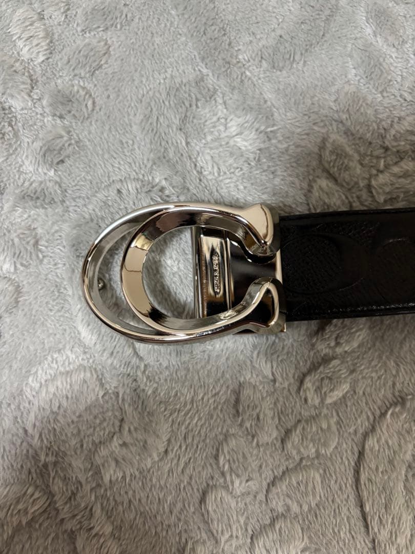 コーチ黒レザー ベルト シルバーC型バックル