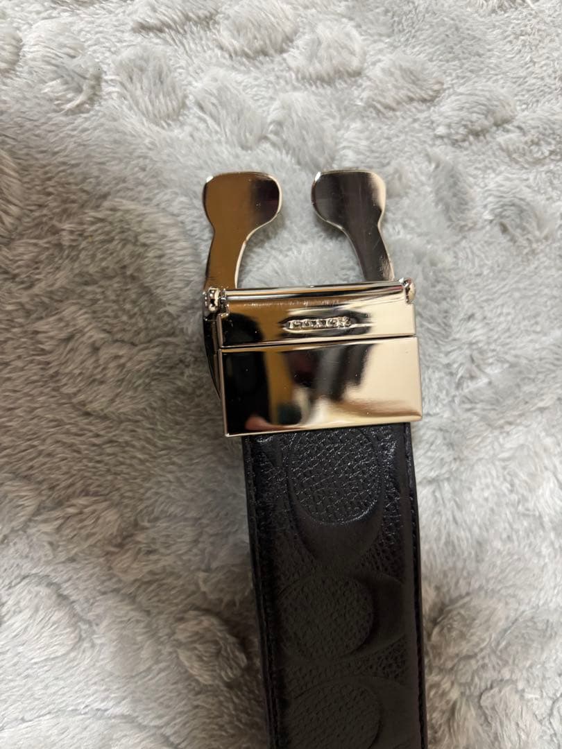 コーチ黒レザー ベルト シルバーC型バックル