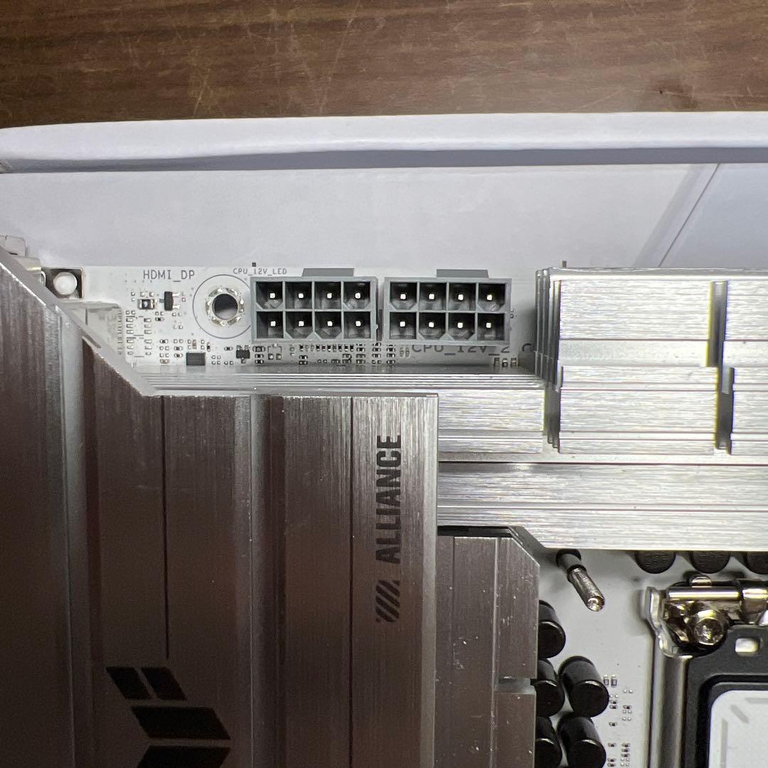 ASUS TUF Gaming Z890-PRO WIFI マザーボード