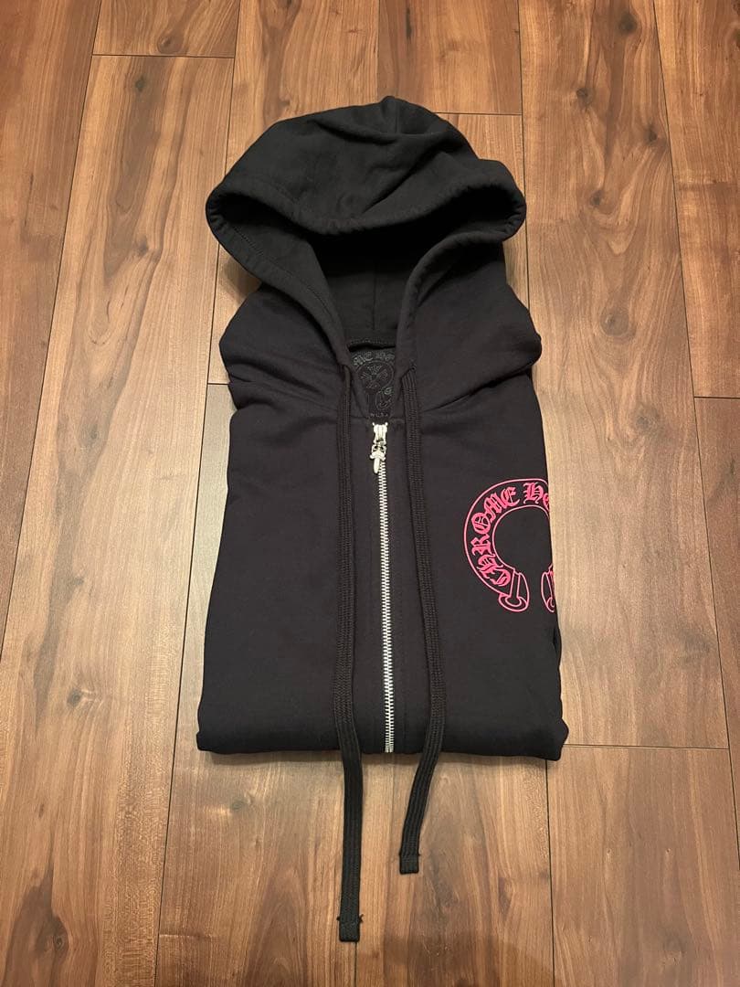 クロムハーツ ジップアップ パーカー フローラルクロス ホースシュー ピンク M