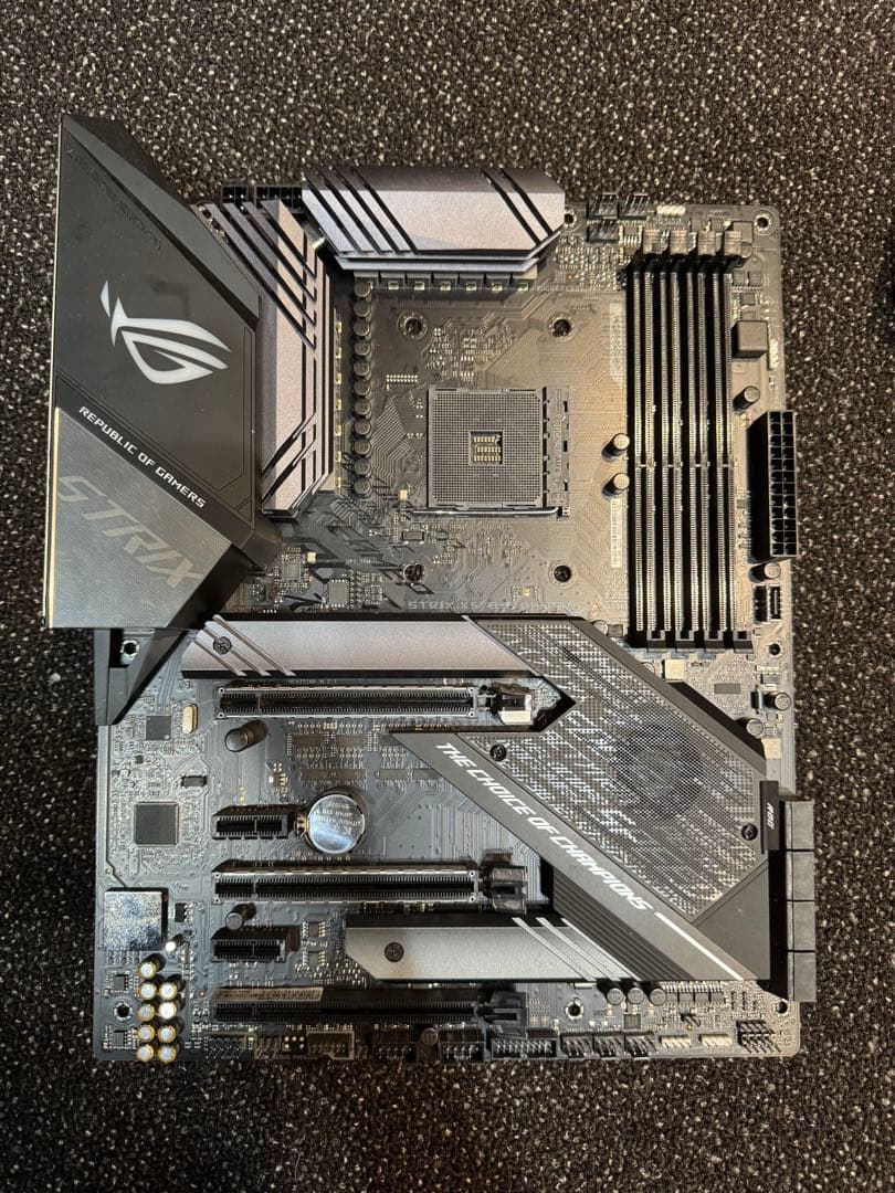 ROG STRIX X570-F GAMING マザーボード