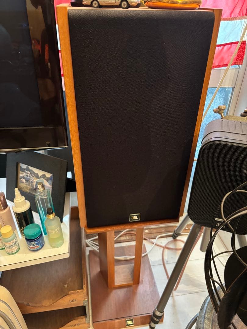 りりJBL・A822スピーカー台