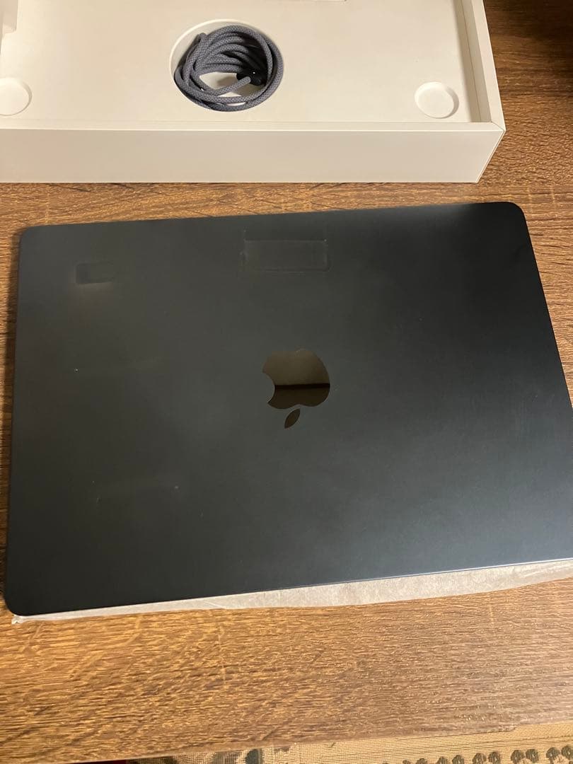 MacBook Air 13.6 インチ MLY33J/A