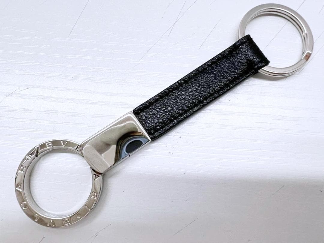 未使用保管　美品　BVLGARI　ブルガリ　マン　キーリング　黒　282704
