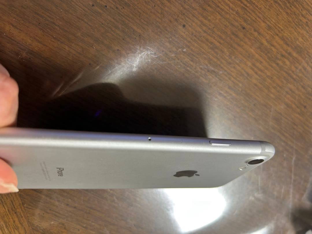 iPhone 7 32GB シルバー　SIMロック解除済