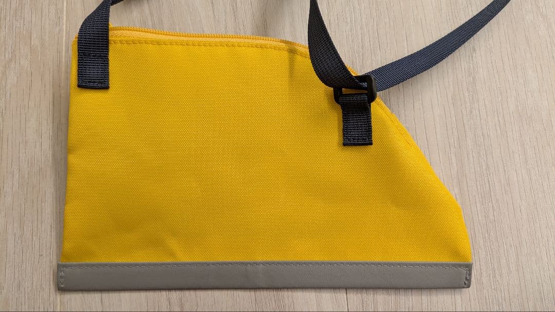 ゆ*な様 ドクターイエロー　ファミリア　サコッシュ　新幹線