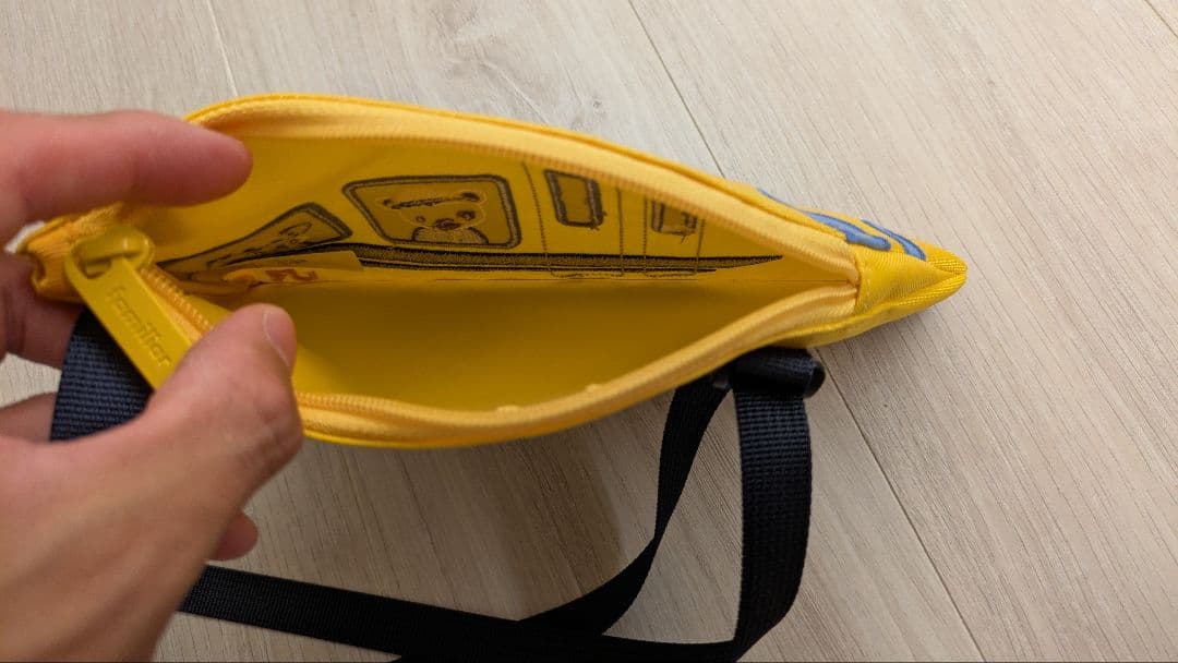 ゆ*な様 ドクターイエロー　ファミリア　サコッシュ　新幹線