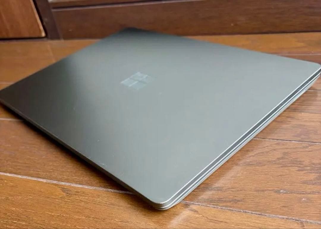 Surface Laptop／16GB／256GB ／12.4型／Core i5