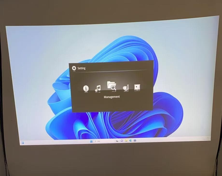 Vivitek QUMI プロジェクター QUMI-Q8-BK ▲ 動作品！中古