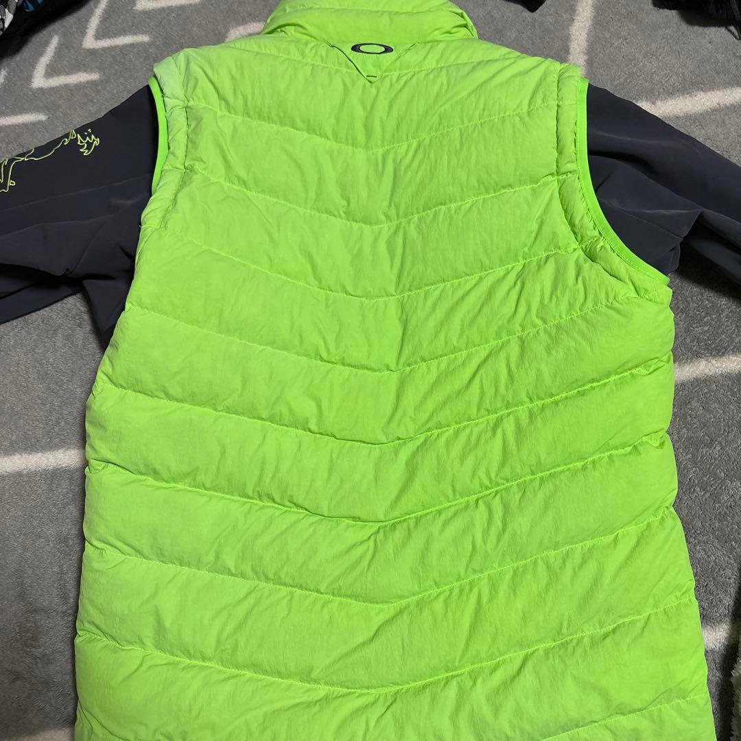 Oakley ライムグリーン ベスト